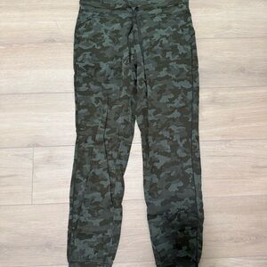 Lululemon Athletica Green Camouflage Pants